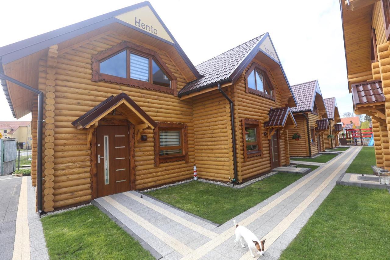 Sosnowe Domki Rewal Exterior photo